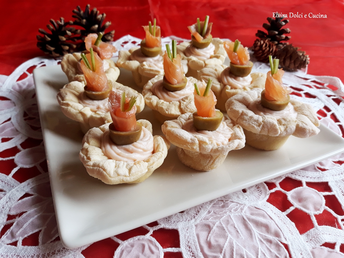 cestini di pane con mousse al salmone