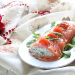 Biscotti di Natale con gocce di cioccolato bianco