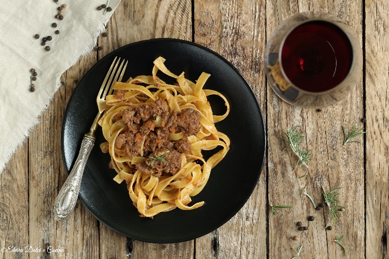 Tagliatelle al ragù di cinghiale