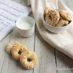 Filone di pane arrotolato fatto in casa