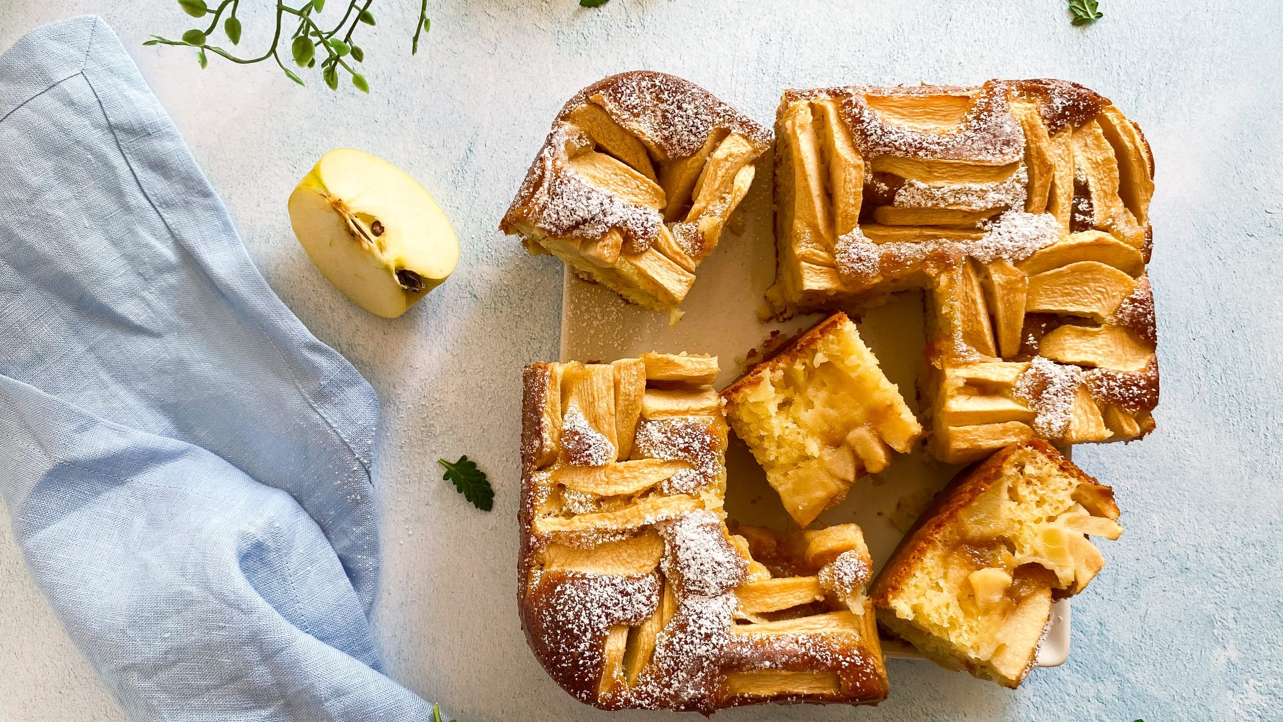 torta di mele con yogurt con marmellata di albicocche