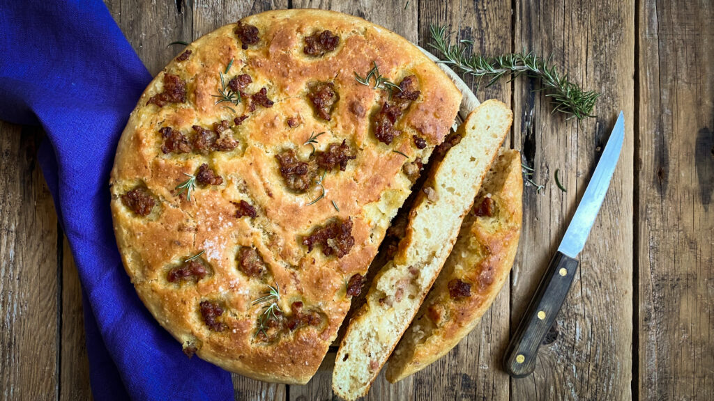 focaccia soffice con salsiccia