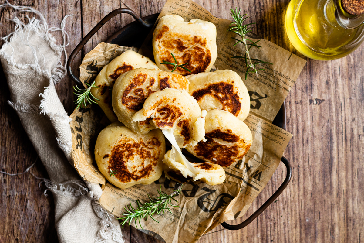 focaccine di patate filanti