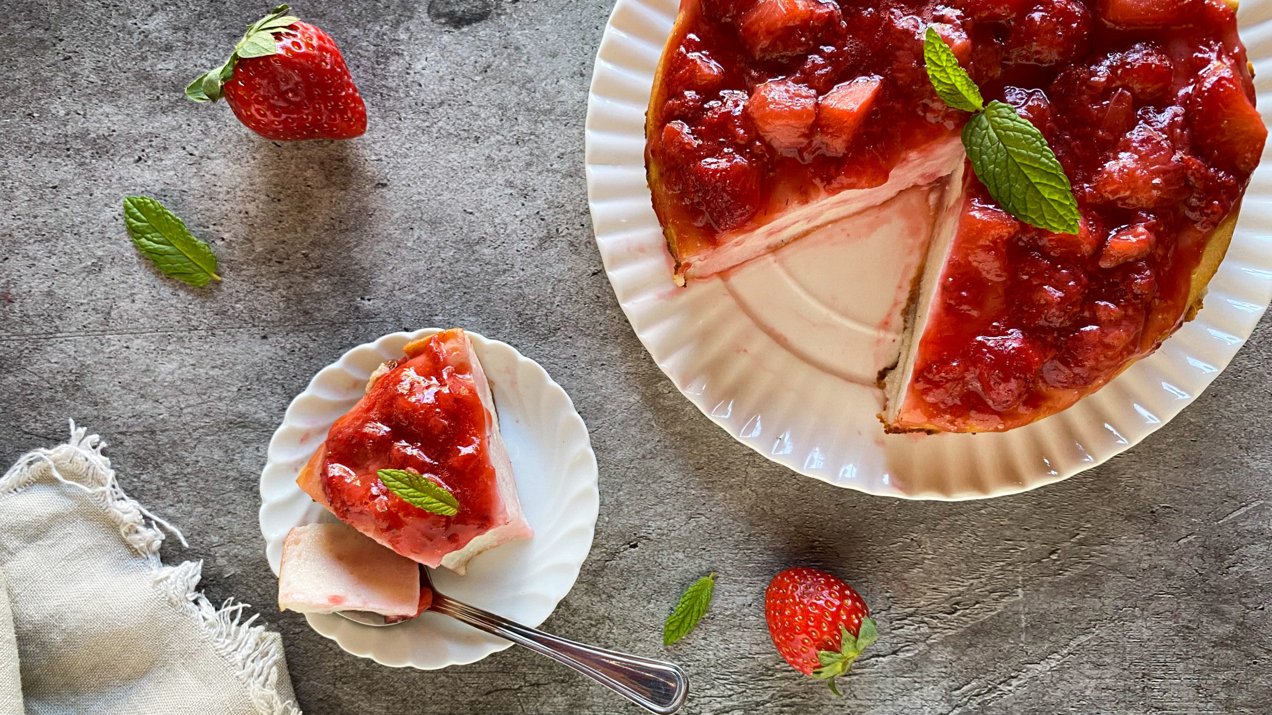 torta di ricotta e yogurt alle fragole