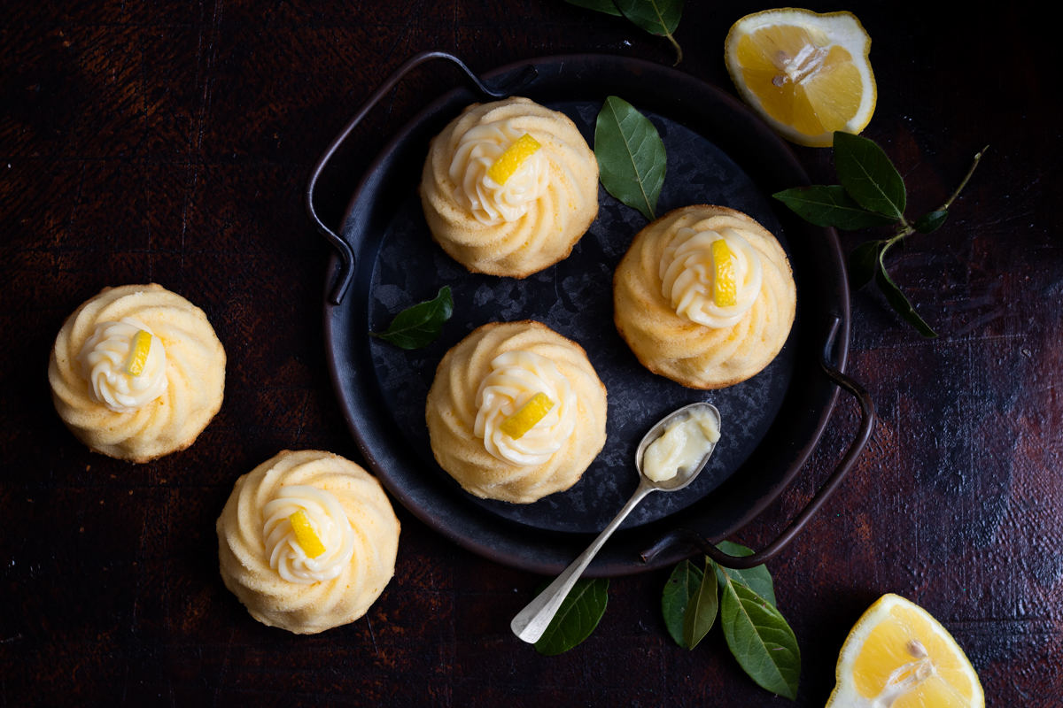 ciambelline al limone con crema pasticcera al limone