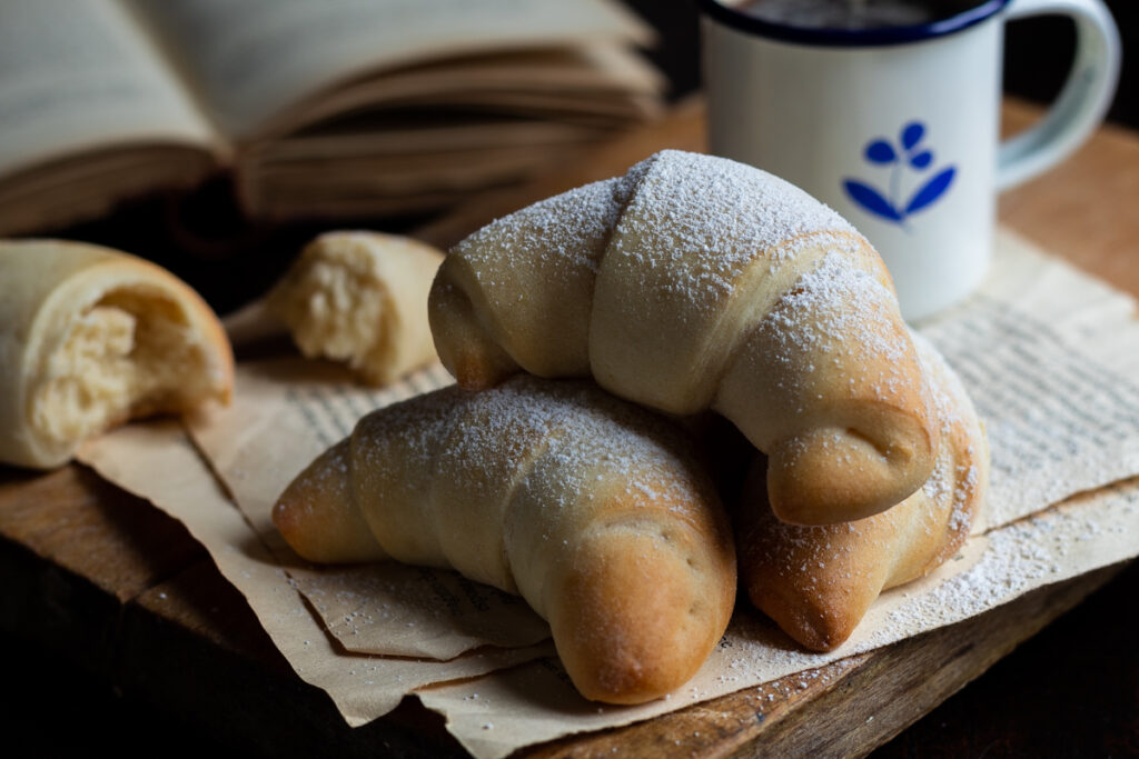 cornetti di pan brioche allo yogurt