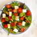 insalatone con feta uva e noci