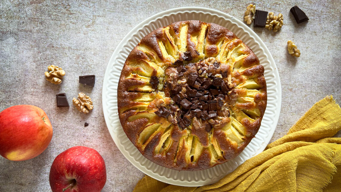 torta di mele cioccolato e noci